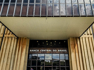 Copom eleva juros básicos da economia para 13,25% ao ano