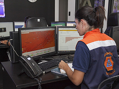 Defesa Civil do Estado alerta para chuvas de 150 mm e ventos intensos entre sexta e domingo no Litoral Norte