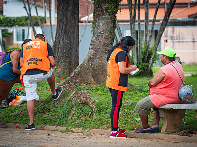 Operação estratégica fortalece acolhimento a pessoas em situação de rua e coíbe práticas irregulares em Caraguatatuba
