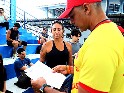 Aprovados iniciam curso de guarda-vidas temporários em Caraguatatuba na próxima semana