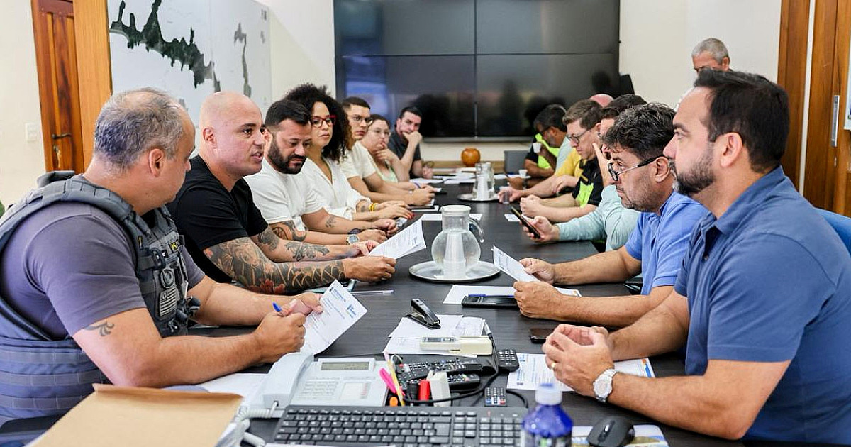 Prefeitura realiza reunião estratégica para Carnaval 2026