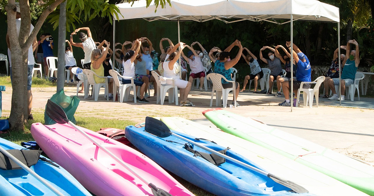 Atividades físicas e culturais para idosos marcam o 1º Encontro de Praia 60+ de São Sebastião