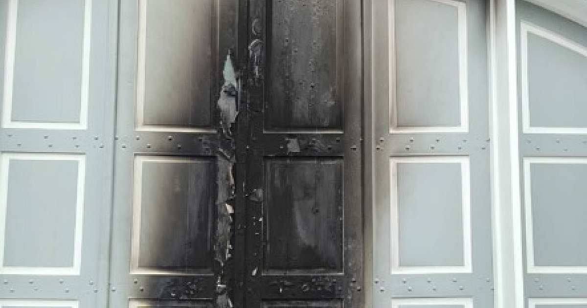 Incêndio atinge templo no Centro de Ubatuba; suspeito é localizado