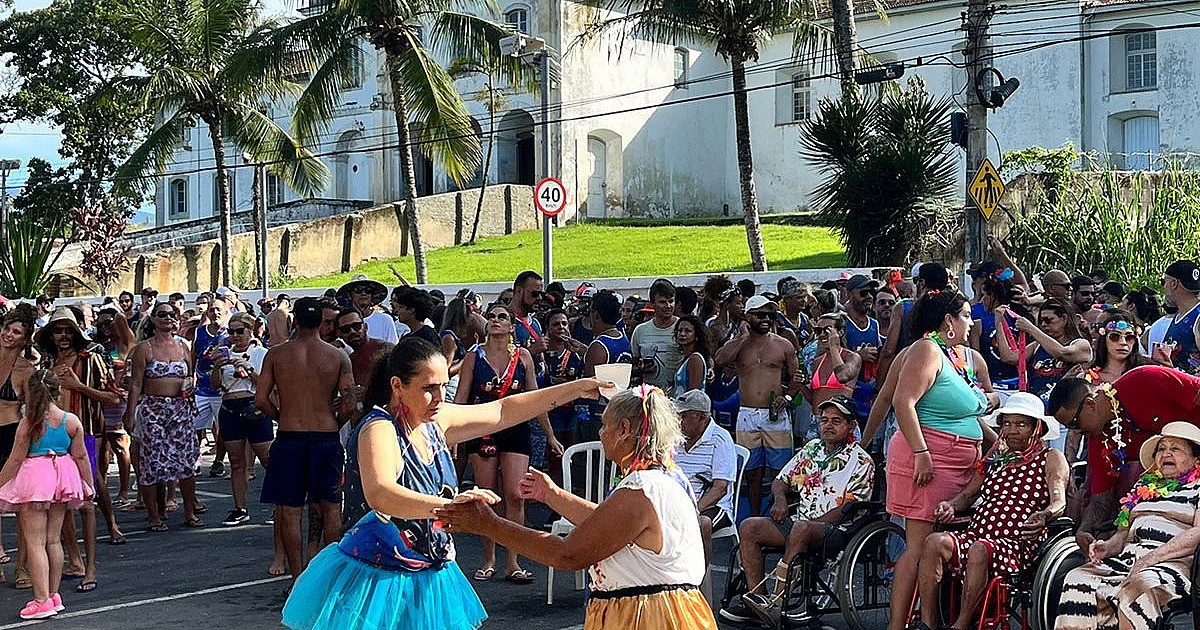 “Pegadera” anima foliões no São Francisco na despedida do Carnaval 2024 em São Sebastião