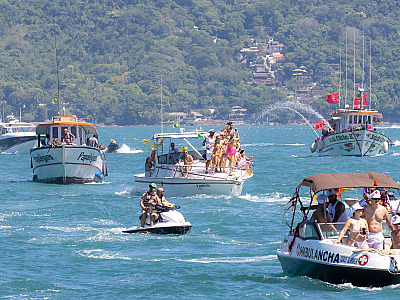 Previsão de sol, temperaturas elevadas e alta ocupação reforçam expectativa de meio milhão de turistas no Carnaval 2026 de São Sebastião