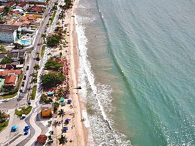 Aumento na temperatura da água no oceano atlântico e La Niña contribuíram para tempestade no Litoral Norte, dizem os meteorologistas