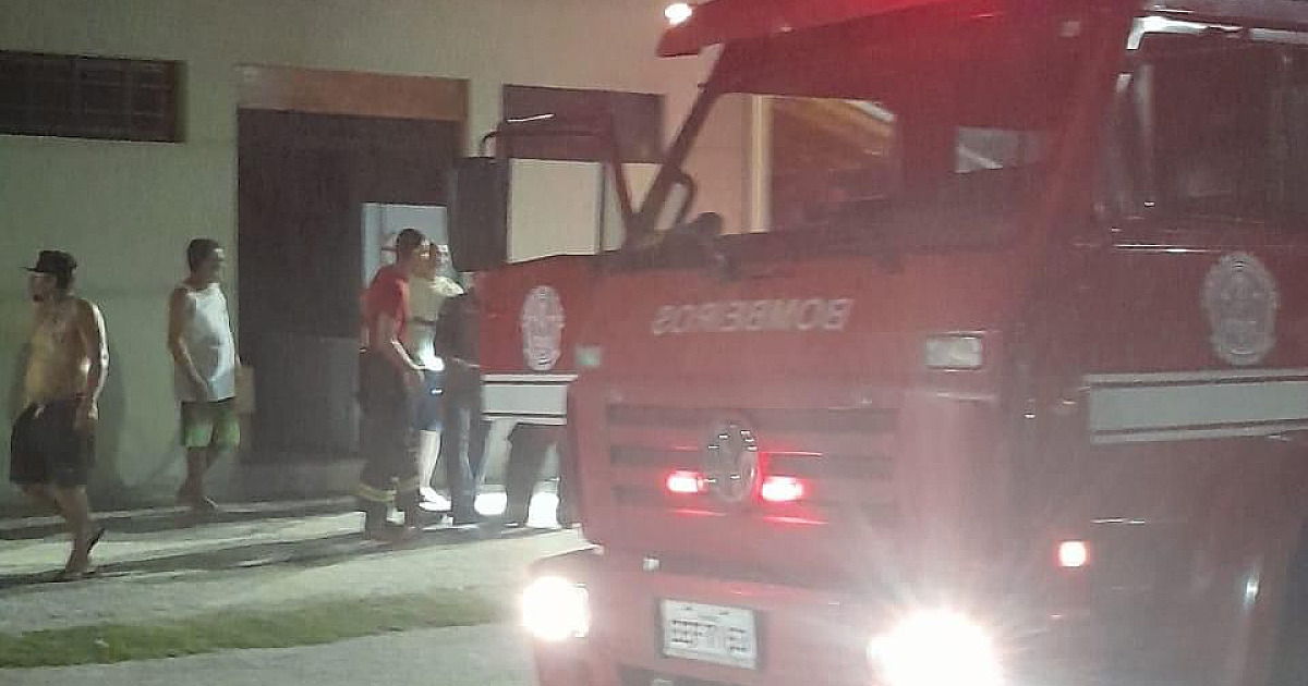 Incêndio em quiosque assusta moradores e turistas na Martim de Sá