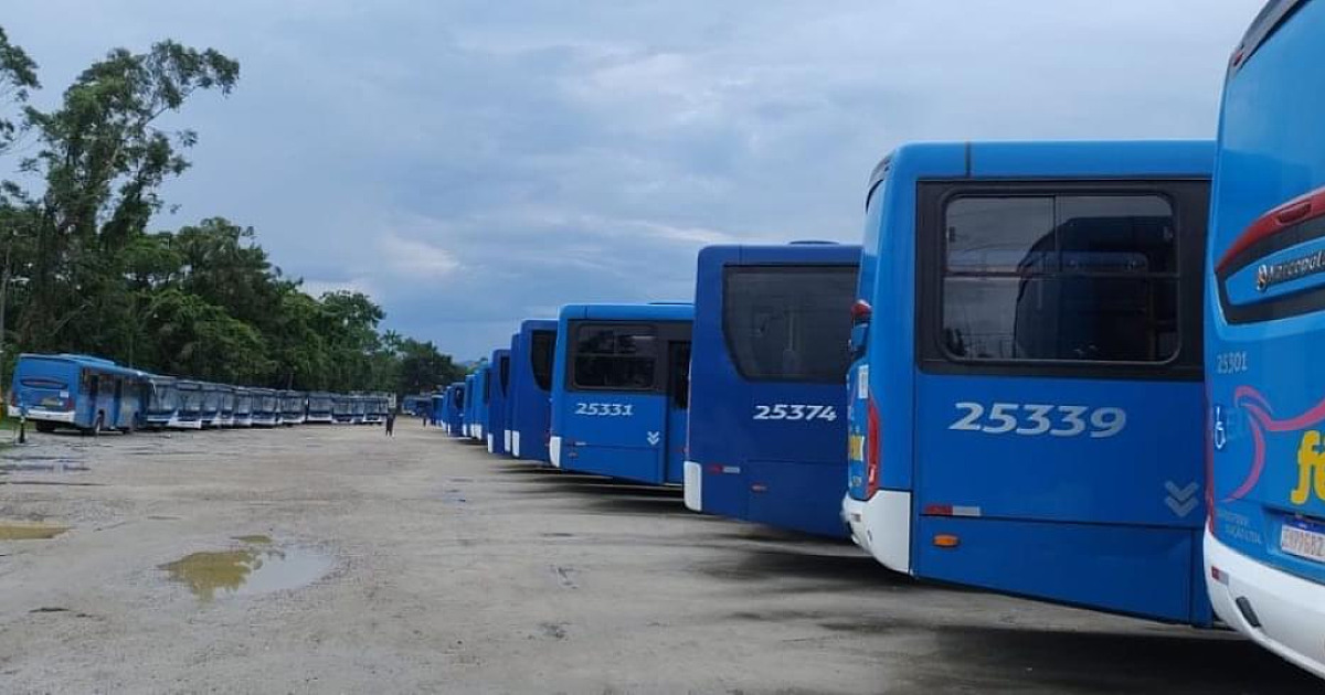 Procon de Caraguatatuba notifica aplicativos por aumento durante paralisação de ônibus