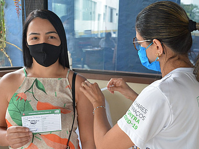 Liberada 4ª dose contra a Covid-19 para maiores de 18 anos em Ilhabela