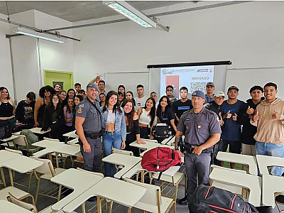 App "Segurança Escolar" completa sete meses com objetivo de aproximar comunidade escolar da polícia