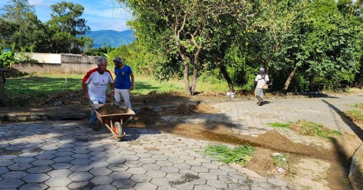 Bairros São Francisco e Morro do Abrigo recebem serviços de manutenção