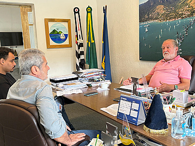 Colucci rebate críticas, alfineta MP, detalha investimentos e planos políticos para Ilhabela