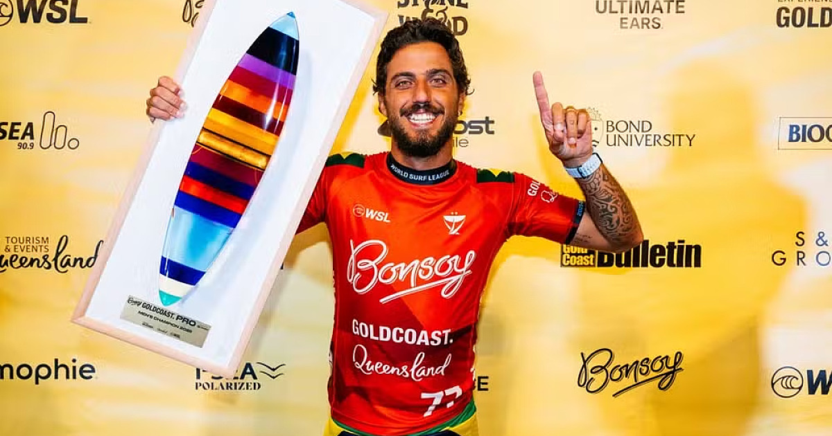 Filipe Toledo bate Julian Wilson e vence em Gold Coast pela segunda vez