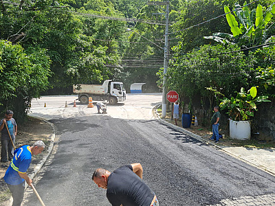 Bairro Toque-Toque-Pequeno passa por serviços de recapeamento asfáltico
