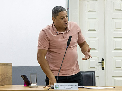 Tião da Solange cobra explicações sobre atraso e possível rescisão de contrato em obras no bairro Maresias