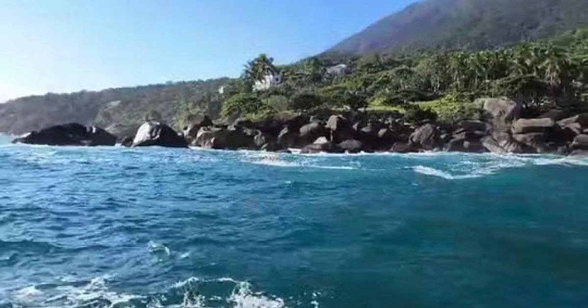 Buscas por 2 pescadores desaparecidos continuam em Ilhabela; corpo de veterinário foi sepultado em Guarulhos