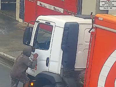 Furto de celular em caminhão termina com prisão rápida no centro de São Sebastião