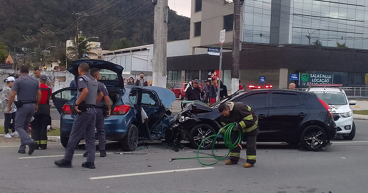 Acidente deixa 6 feridos em Caraguatatuba no fim de semana
