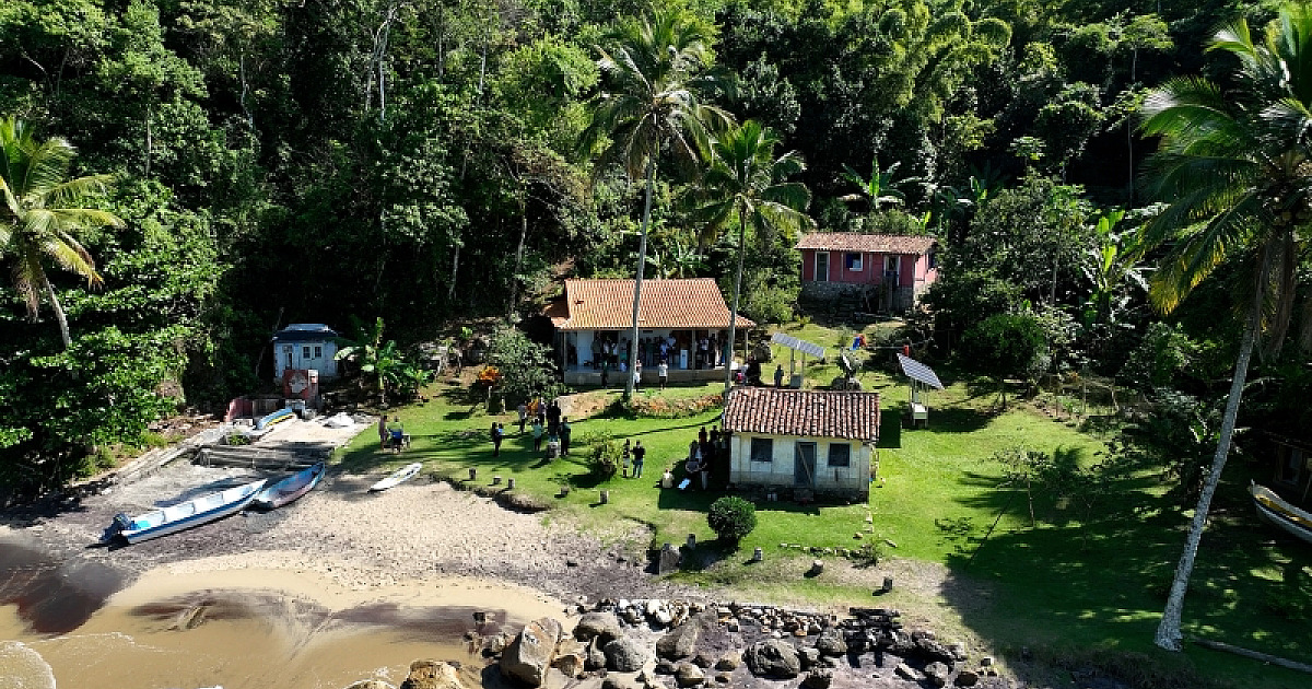 Prefeitura de Ilhabela entrega primeira escola da comunidade tradicional da Figueira em Ilhabela