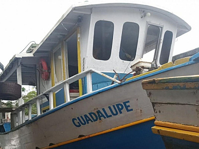 Duas pessoas morrem após naufrágio de barco em Ubatuba