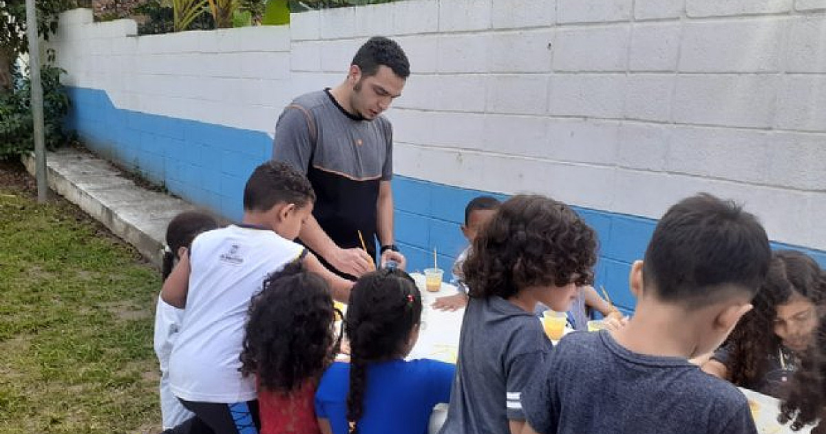 Alunos da rede municipal participam de atividade com método de educação transformadora Reggio Emília