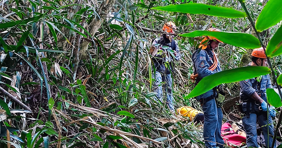 Homem morre após queda de asa-delta no Morro Santo Antônio, em Caraguatatuba