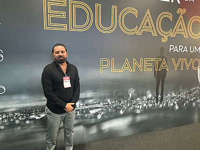 Comunidade surda de Caraguatatuba participa de encontro no Dia Nacional dos Surdos na Praia Acessível