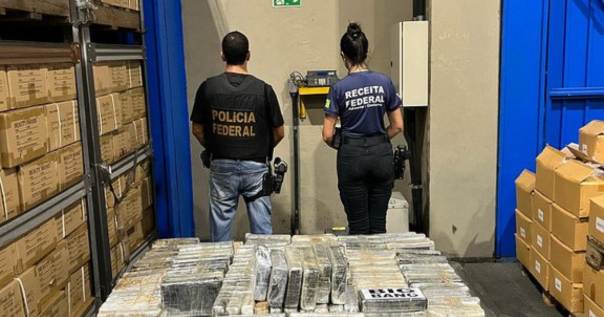 PF e Receita Federal apreendem 815 kg de cocaína no Porto de Santos