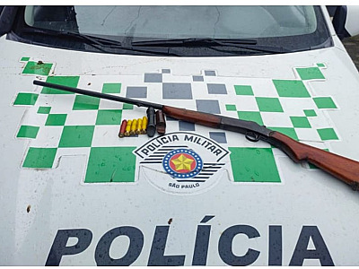 Polícia Ambiental apreende espingarda abandonada no PESM em Caraguatatuba