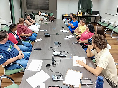 Secretaria do Meio Ambiente de São Sebastião apresenta novo projeto de ecobarreira fixa para combate aos resíduos na Baía do Araçá