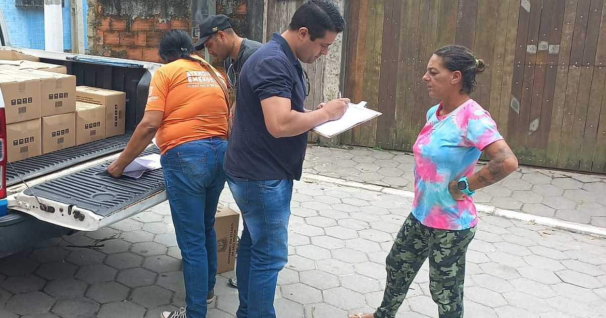 Vilas Pantanal e Paraná recebem ação solidária do Fundo Social