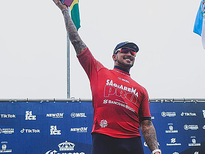 "Rei de Saquarema" Gabriel Medina vence campeonato em templo do surfe no Rio