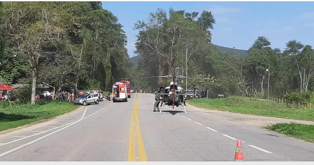 Acidente de trânsito mata 1 e fere 2 na Rio-Santos em Ubatuba