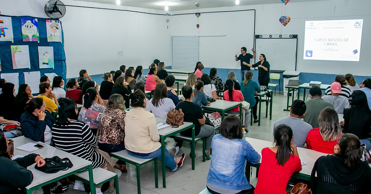 Prefeitura abre hoje (17) inscrições para curso de Libras