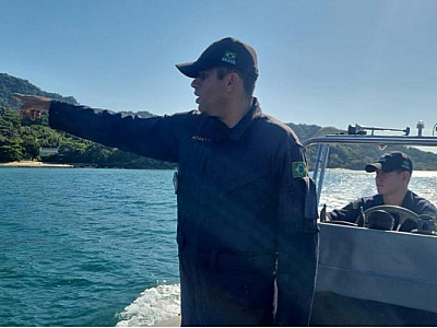 Marinha entra na busca por pescadores; corpos continuam desaparecidos