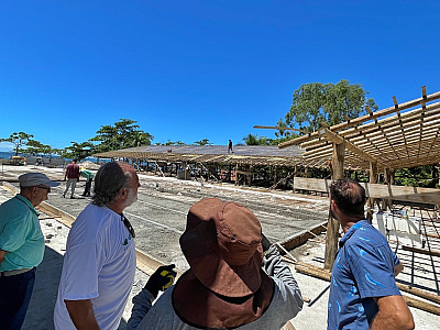 Toninho Colucci vistoria avanço das obras da nova Escola Municipal e UBS na Baía de Castelhanos