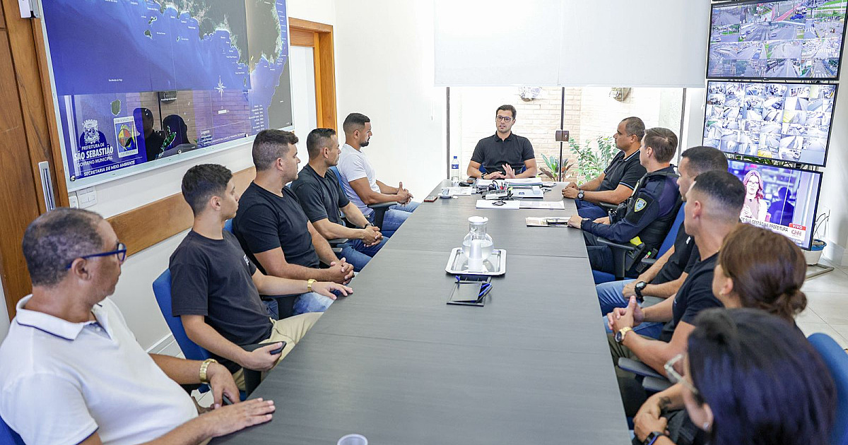 Reinaldinho recebe comissão de concursados da Polícia Municipal de São Sebastião