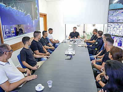 Reinaldinho recebe comissão de concursados da Polícia Municipal de São Sebastião