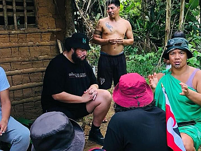 Maoris visitam aldeia Renascer em Ubatuba