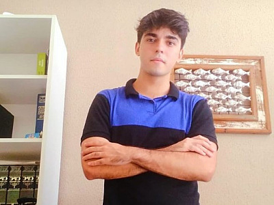 Ex-aluno da rede municipal é aprovado em 2º lugar no Exame Nacional de Acesso ao Mestrado Profissional em Matemática