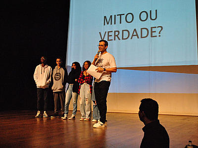 Prefeitura de São Sebastião e OAB realizam palestra sobre Direito Eleitoral para alunos da rede municipal