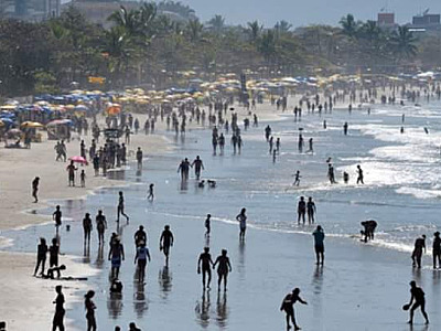 Feriado dá prévia de antigo problema no LN: o caos da mobilidade na alta temporada de verão