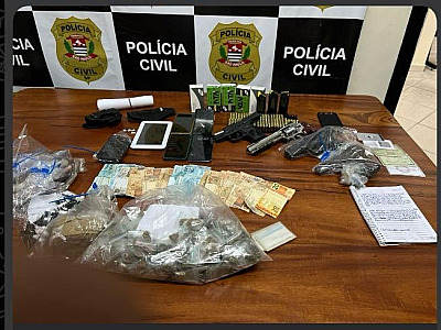 Operação Arce prende 5 e apreende armas, drogas e cigarros contrabandeados em Ubatuba