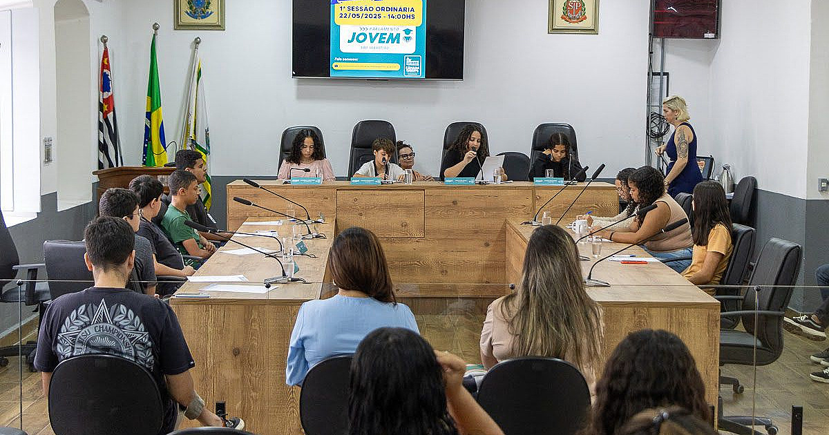 Parlamento Jovem vivencia o sistema judiciário em São Sebastião