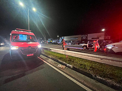 Atropelamento na Rodovia Rio-Santos deixa policial da reserva em estado grave em Caraguá