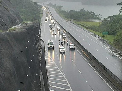 Tamoios continua bloqueada por risco de deslizamentos após grande volume de chuva