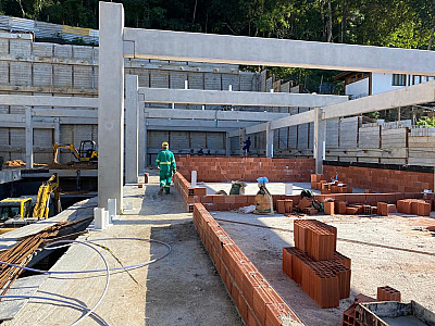 Obras na nova escola do Camarão em Ilhabela estão na reta final