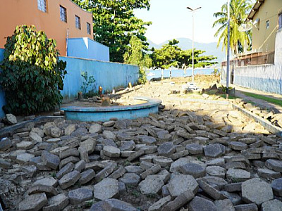 Prefeitura de São Sebastião inicia implantação de estacionamento e revitalização da Praça dos Navegantes, no Porto Grande