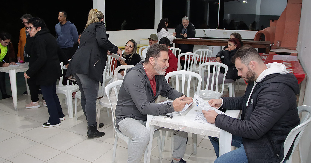 Prefeitura de São Sebastião realiza reunião comunitária de regularização fundiária para moradores de seis núcleos em Boraceia