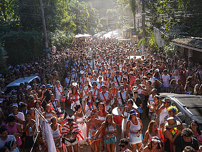 Carnaval 2026 de São Sebastião terá blocos tradicionais, marchinhas e bailes carnavalescos em toda a cidade